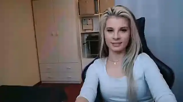 KristineGlow Live XXX Chat