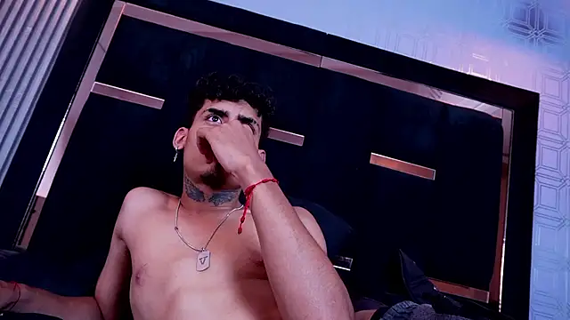 Dark_Eros_ live XXX chat