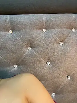 Melanyprada 网络视讯表演