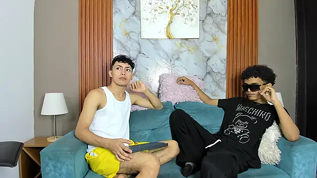 VERY_HOT_GUYS 网络视讯表演