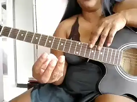 IndianDelia's Live XXX Chat