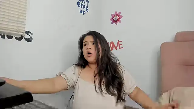 lizzie_c Chat XXX in diretta