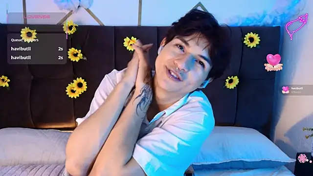 AleAurarashi 现场XXX聊天