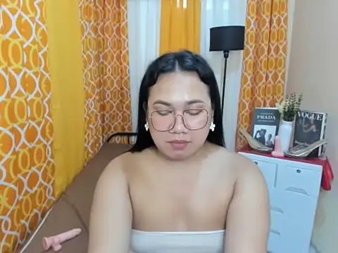 TsUncutKaren 现场XXX聊天