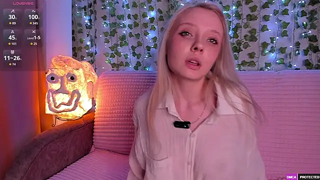 _CloudNine_ Webcam-Show