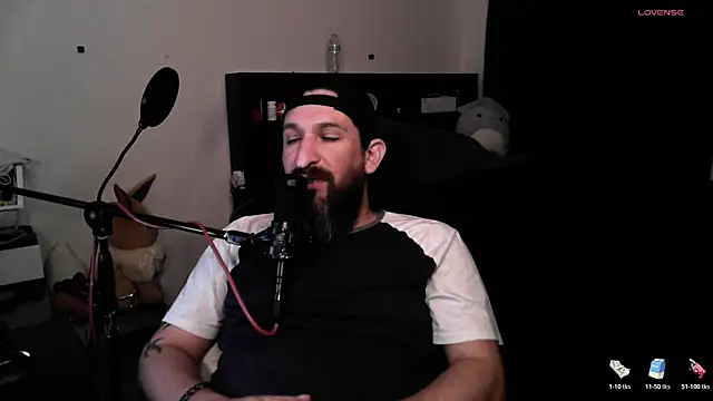 DevilPup75_ Chat XXX in diretta