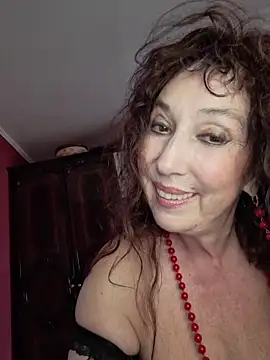 GypsyEsmeralda Live XXX-chat