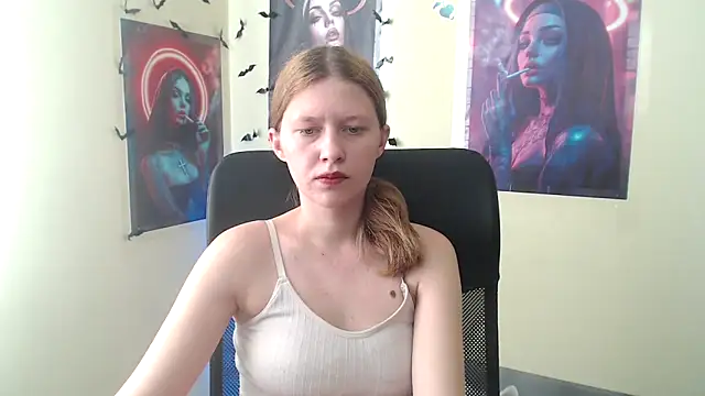 StellaCRL Adlı Modelin Canlı XXX Sohbeti