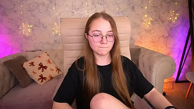 ArrinaWairr – Naživo XXX chat