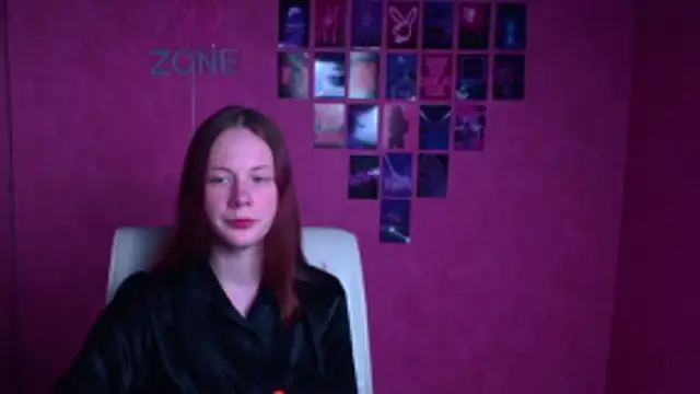XXX chat uživo modela DarkSakuraa
