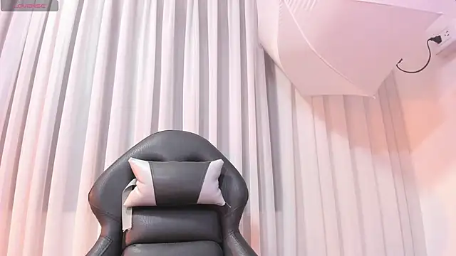 AshleyyHall's Live XXX Chat