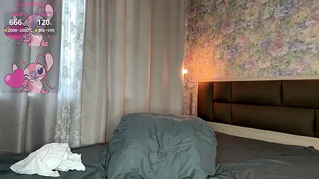 Chat +18 de LoraDavi ao vivo