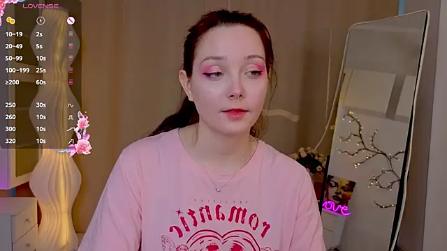 Chat XXX en directo de KaraNeagle