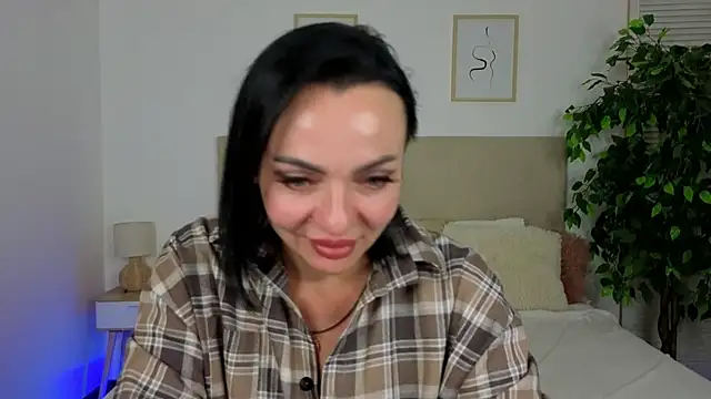 Black_bestie Webcam-Show