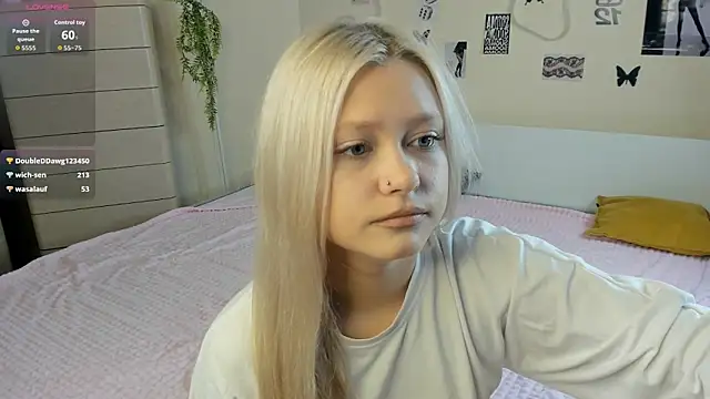 MidnightPoisen Webbikameraesitys