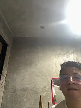 GoldenM95 Pertunjukan Webcam
