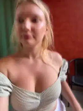 AmmyHot Adlı Modelin Web Kamerası Şovu