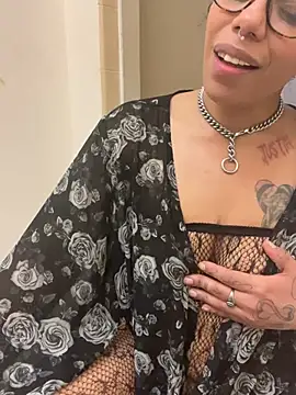 Princess_Desirae 现场XXX聊天