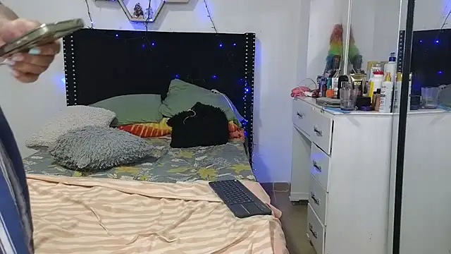 دردشة charlotte_077 الجنسية المباشرة