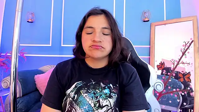 Živý XXX chat TaraTaylorr