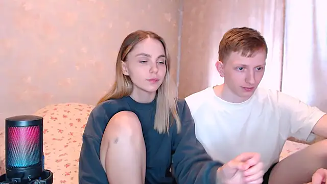 juliaanddima webkamerás műsora