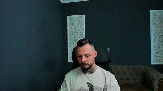 دردشة BrianHunts الجنسية المباشرة