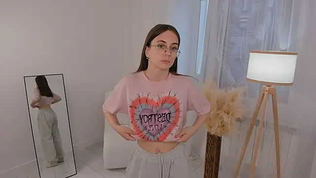 TomekaBiava Webcam Show