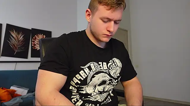 Вебкам-шоу Richard_Dullas
