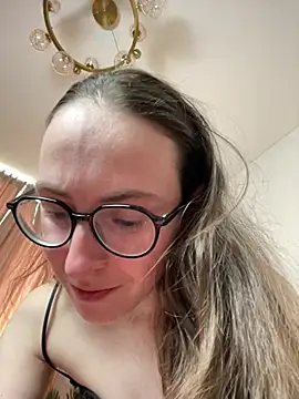 Chat XXX ao vivo de MartiniiSelenna