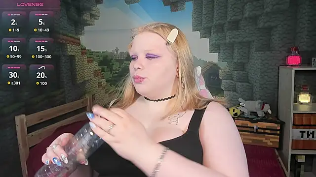Онлайн чат XXX LottieReed