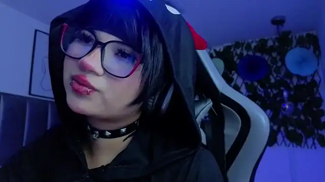 Kitty_Gang Live XXX-chat