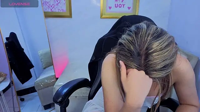 Evy_Luxx_v – Naživo XXX chat