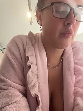 Chat XXX en directo de BunnyBallyX