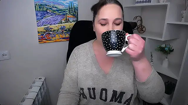 Chatroom XXX en direct de miranda_sun_