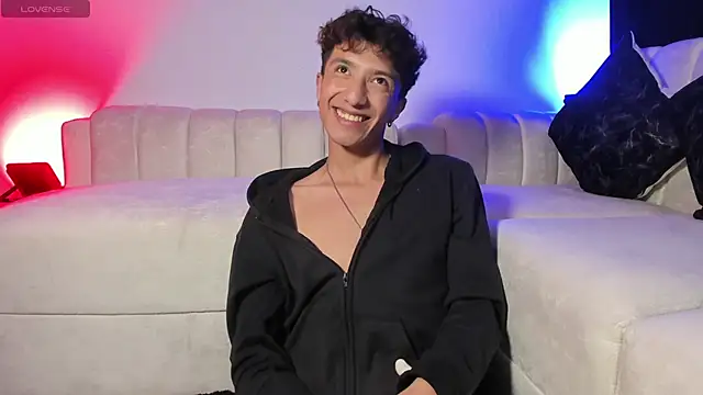 mhatias_ 在線直播表演
