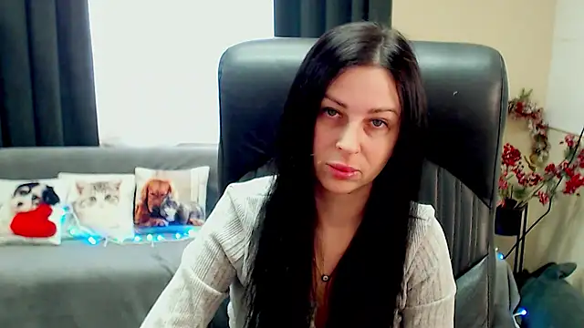 Chatroom XXX en direct de SweetLouise_