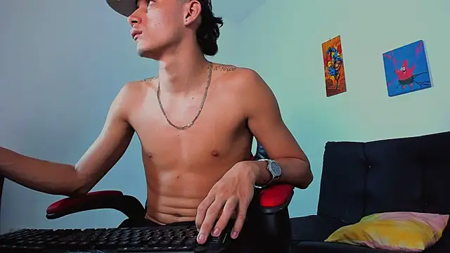 ryanlatiin Webcamshow