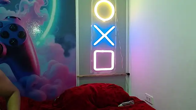 Aron_hot11 Webcamshow