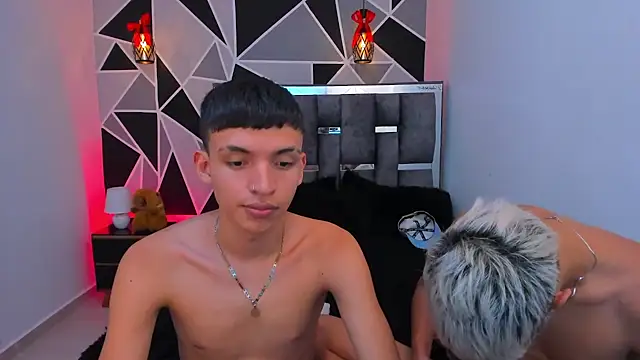 Juan_Nd_Steven: απευθείας συνομιλία ΧΧΧ