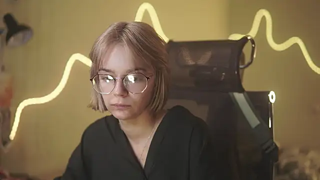 دردشة alyssa_sweet الجنسية المباشرة