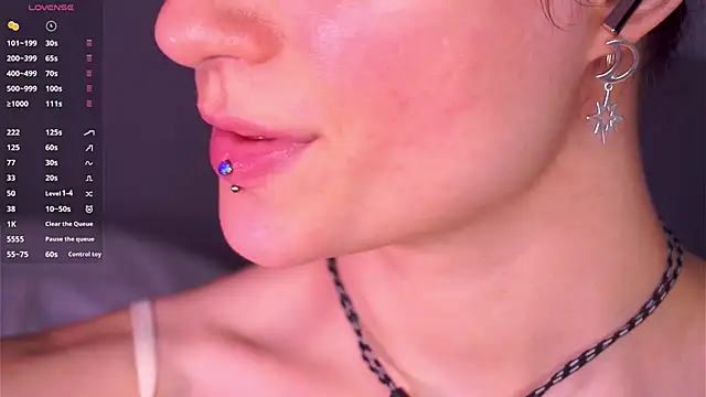 Chat +18 de Holla_Molly ao vivo