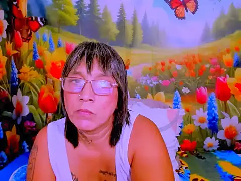 indianroxy's Live XXX Chat