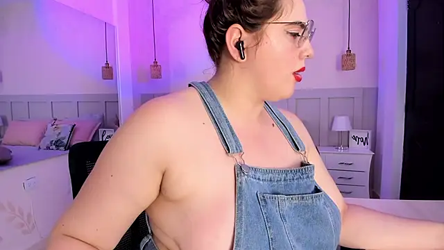 MartinaGuzmann's Live XXX Chat