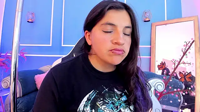 TaraTaylorr Chat XXX live