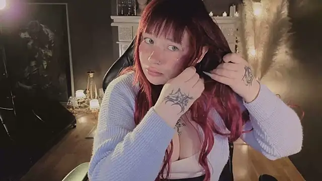 carolina_elf Show in webcam