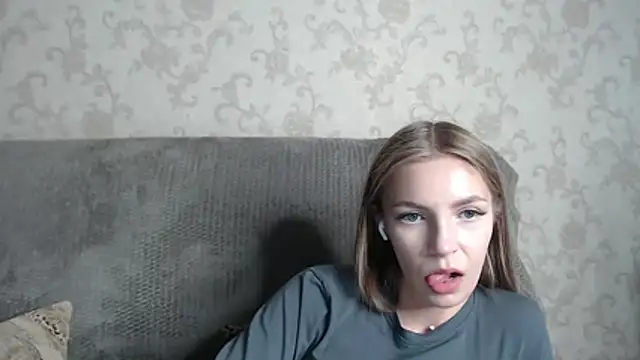 HitGyrl's Live XXX Chat