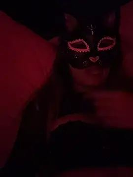 MiNniE_666 লাইভ XXX চ্যাট