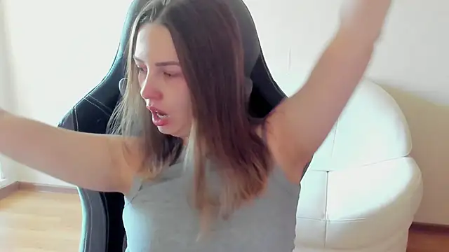 Chat +18 de Mia_shy1 ao vivo