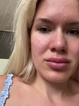 Keylili Adlı Modelin Canlı XXX Sohbeti