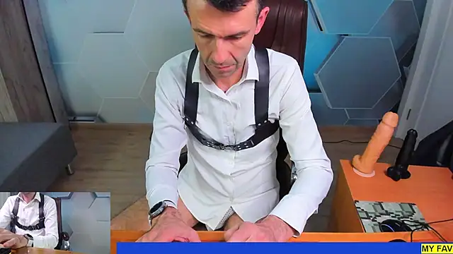 Pokazy przed kamerką – SteveTiger